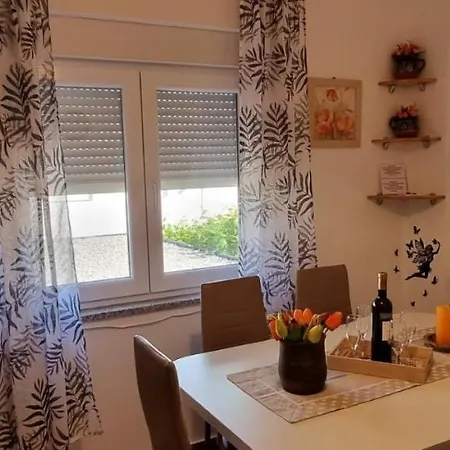 Julijana Appartamento Bibinje